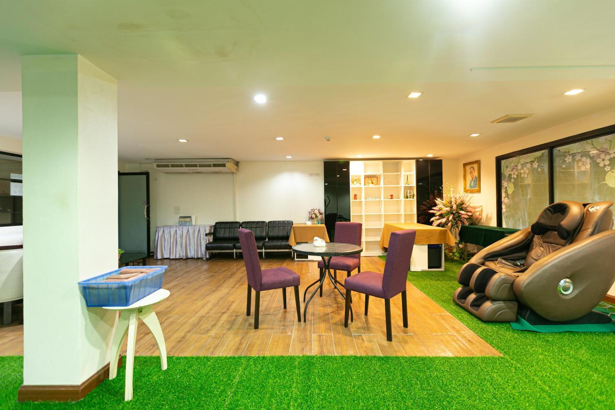 Grand Ratchapruek Hotel Pak Kret Luaran gambar